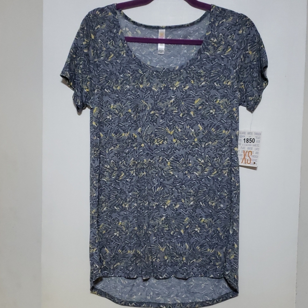 NWT LuLaRoe Classic T